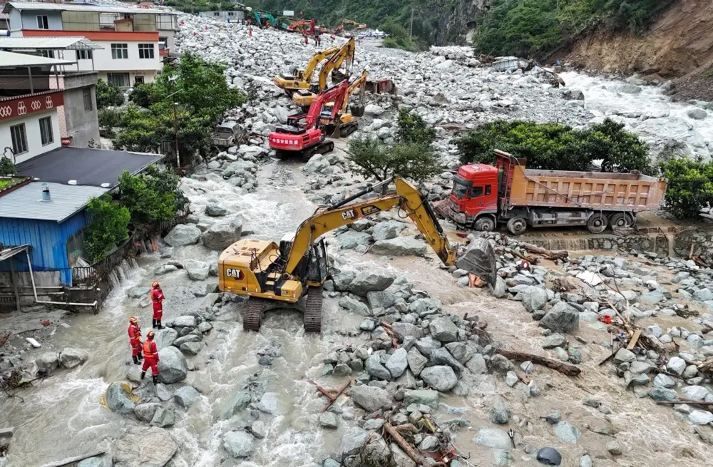 Banjir Bandang dan Tanah...