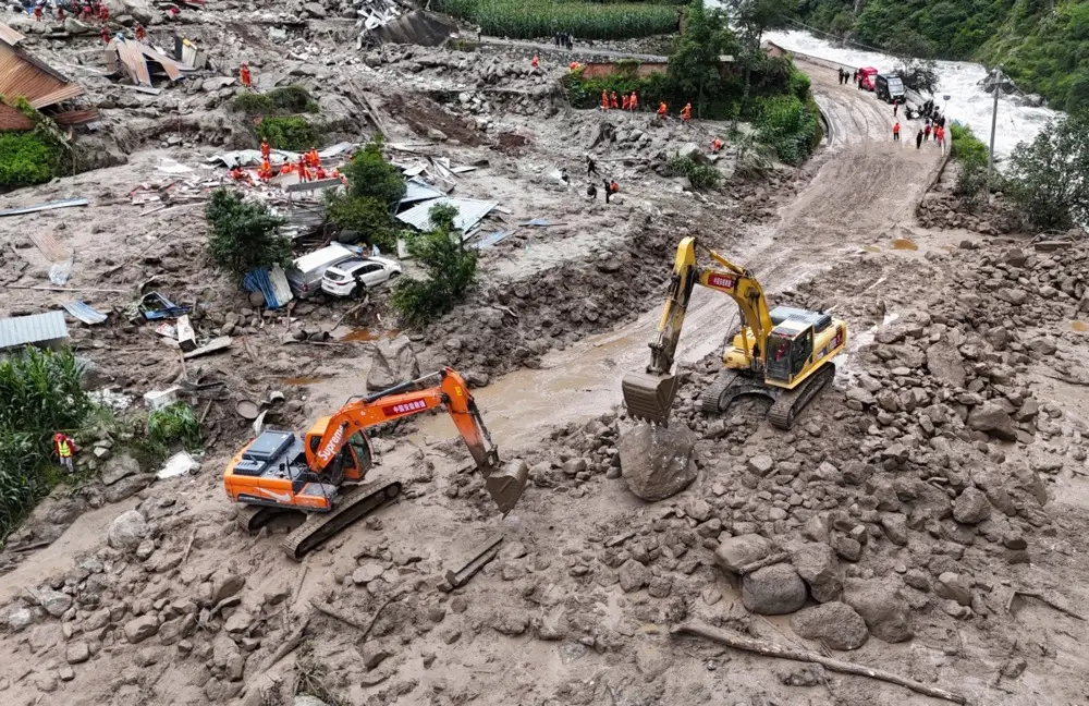 Banjir Bandang dan Tanah...