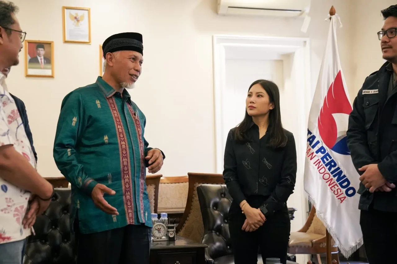 Bahas Kemajuan Sumatera...