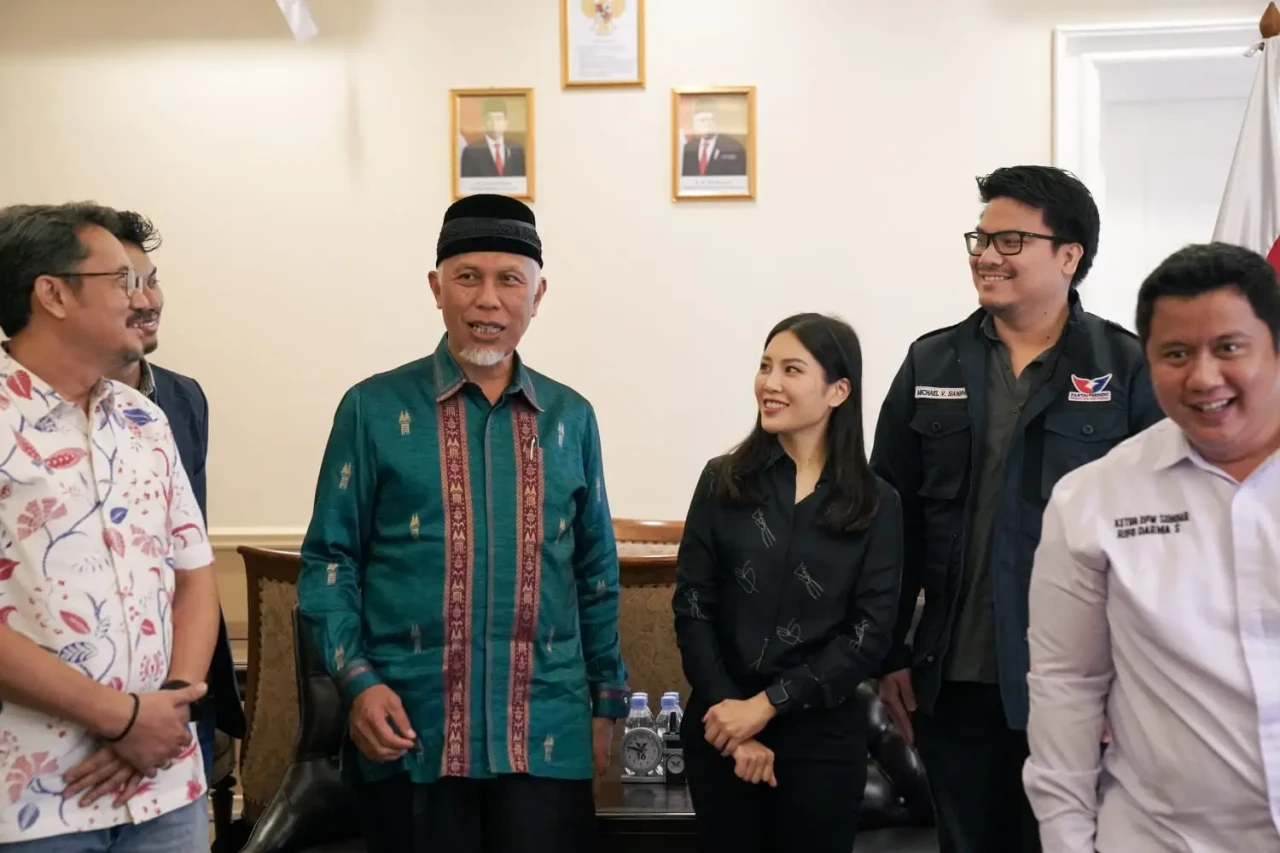 Bahas Kemajuan Sumatera...