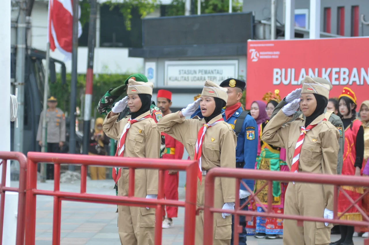 Upacara Pengibaran Bendera...