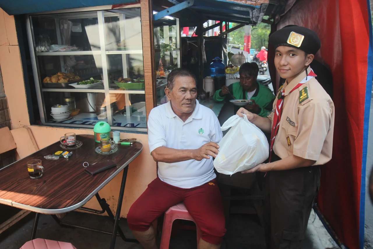 Bakti Sosial Menyambut...