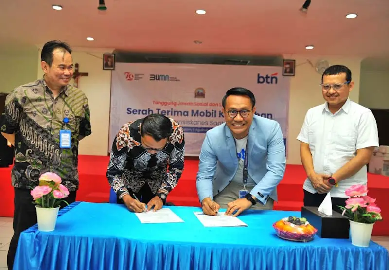 BTN Serahkan Bantuan...