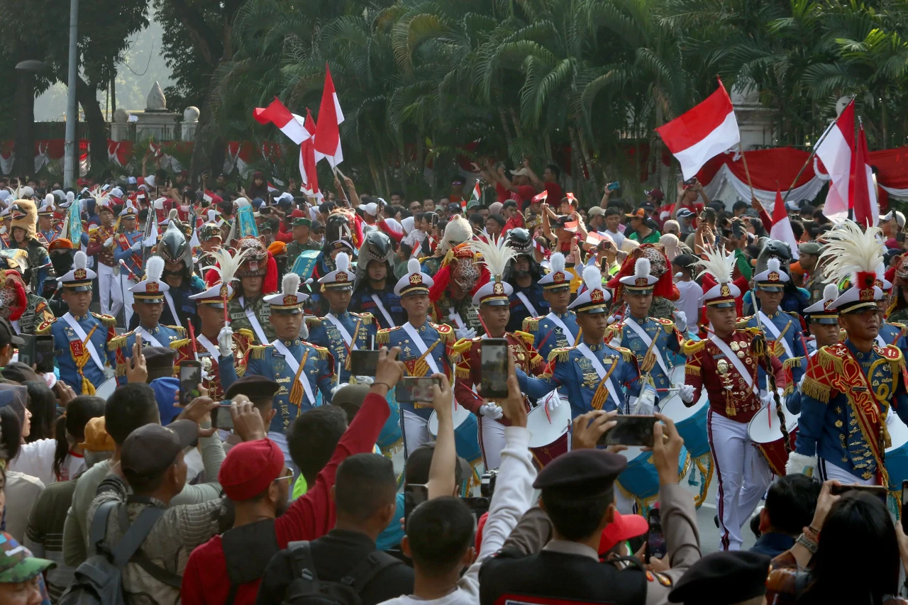 Kirab Bendera Merah...