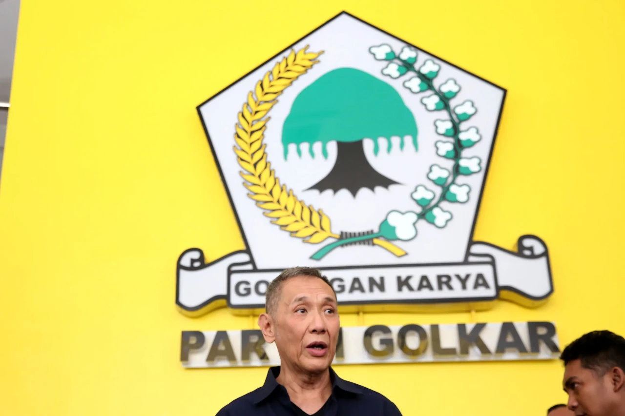 Jusuf Hamka Mengundurkan...