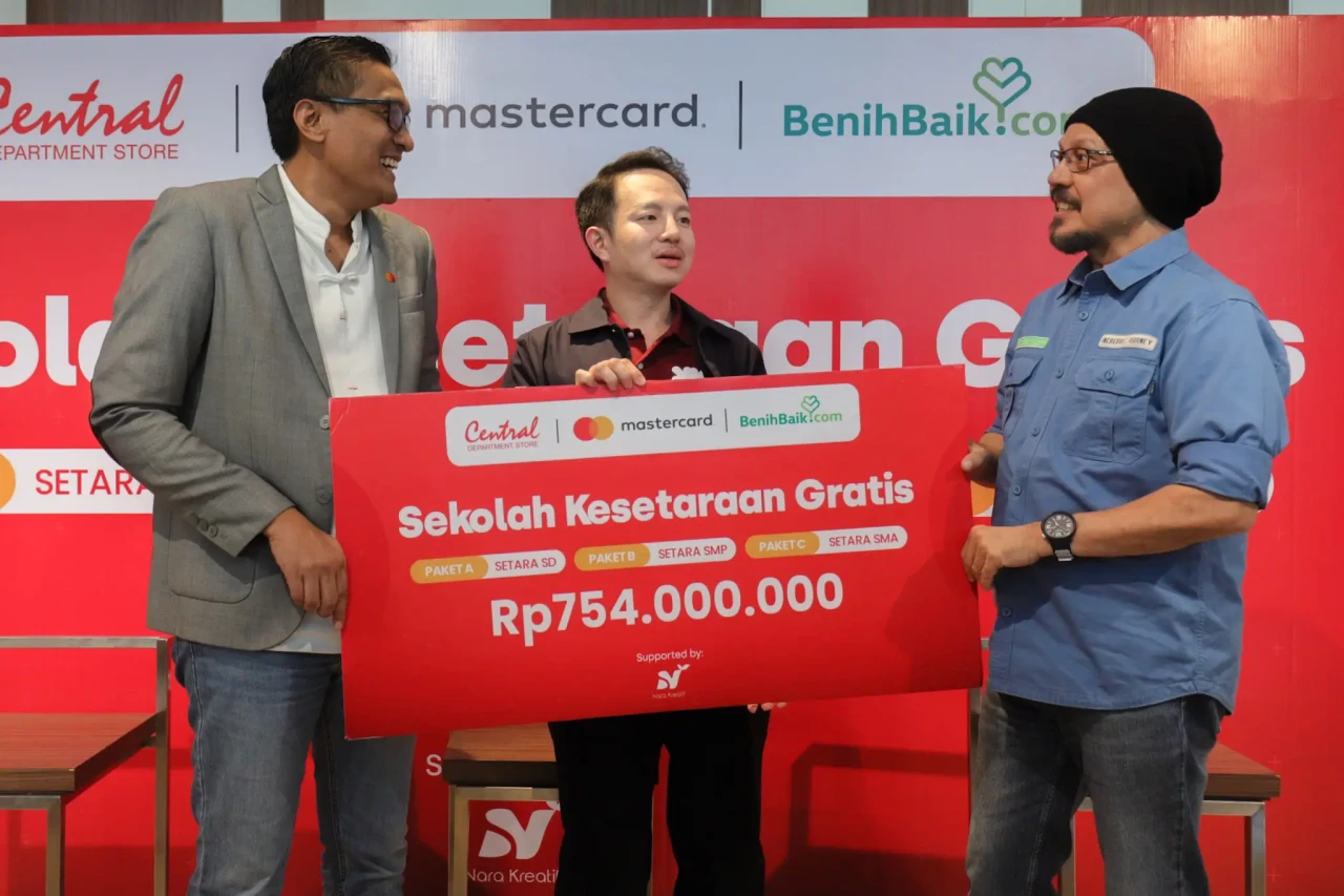 Sekolah Kesetaraan Gratis...