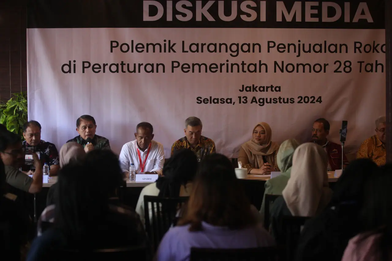 Diskusi Polemik Larangan...