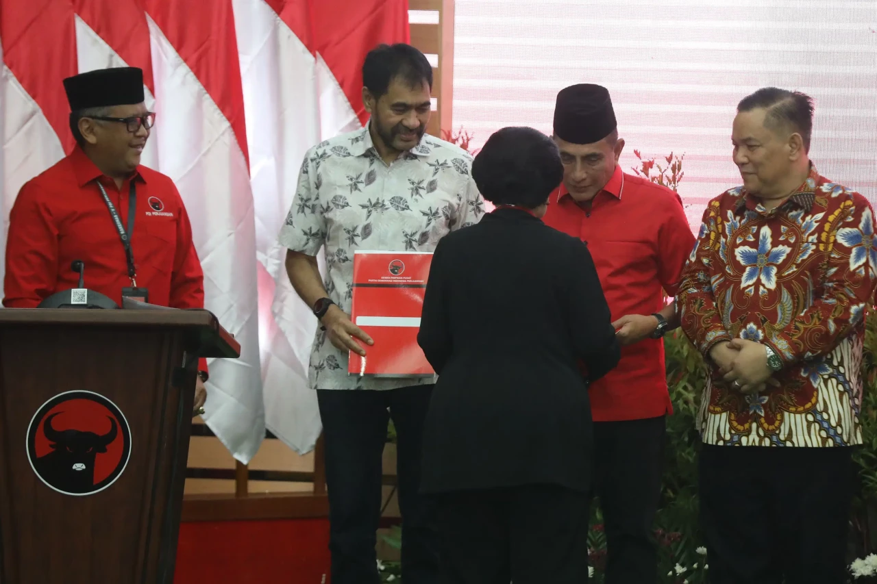 PDI Perjuangan Umumkan...