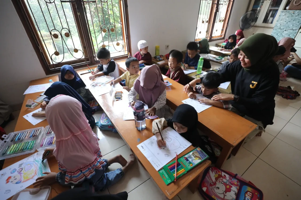 Bank Jago Gencarkan...