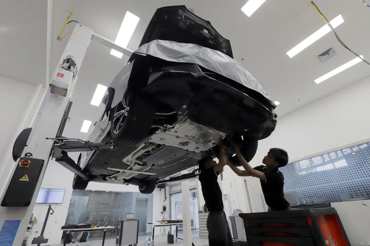 BMW Indonesia Cetak...