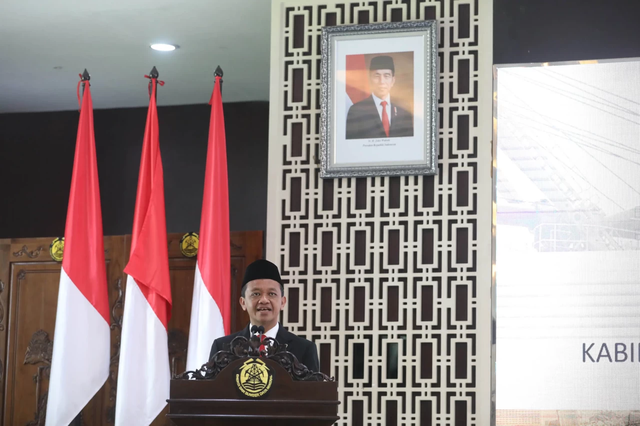 Serah Terima Jabatan...