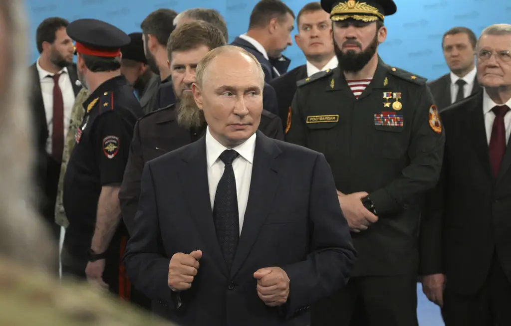 Putin Mendadak Temui...