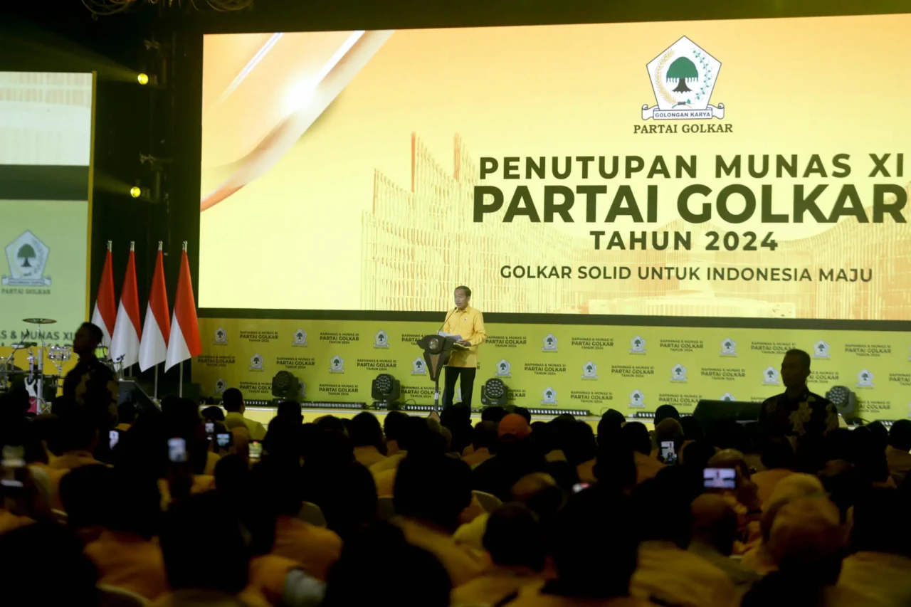 Presiden Jokowi Hadir...
