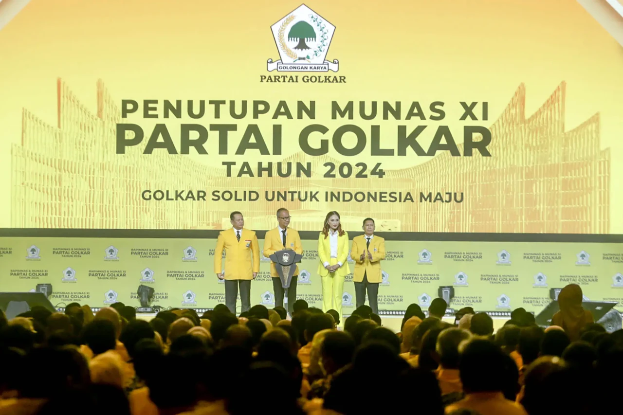 Presiden Jokowi Hadir...