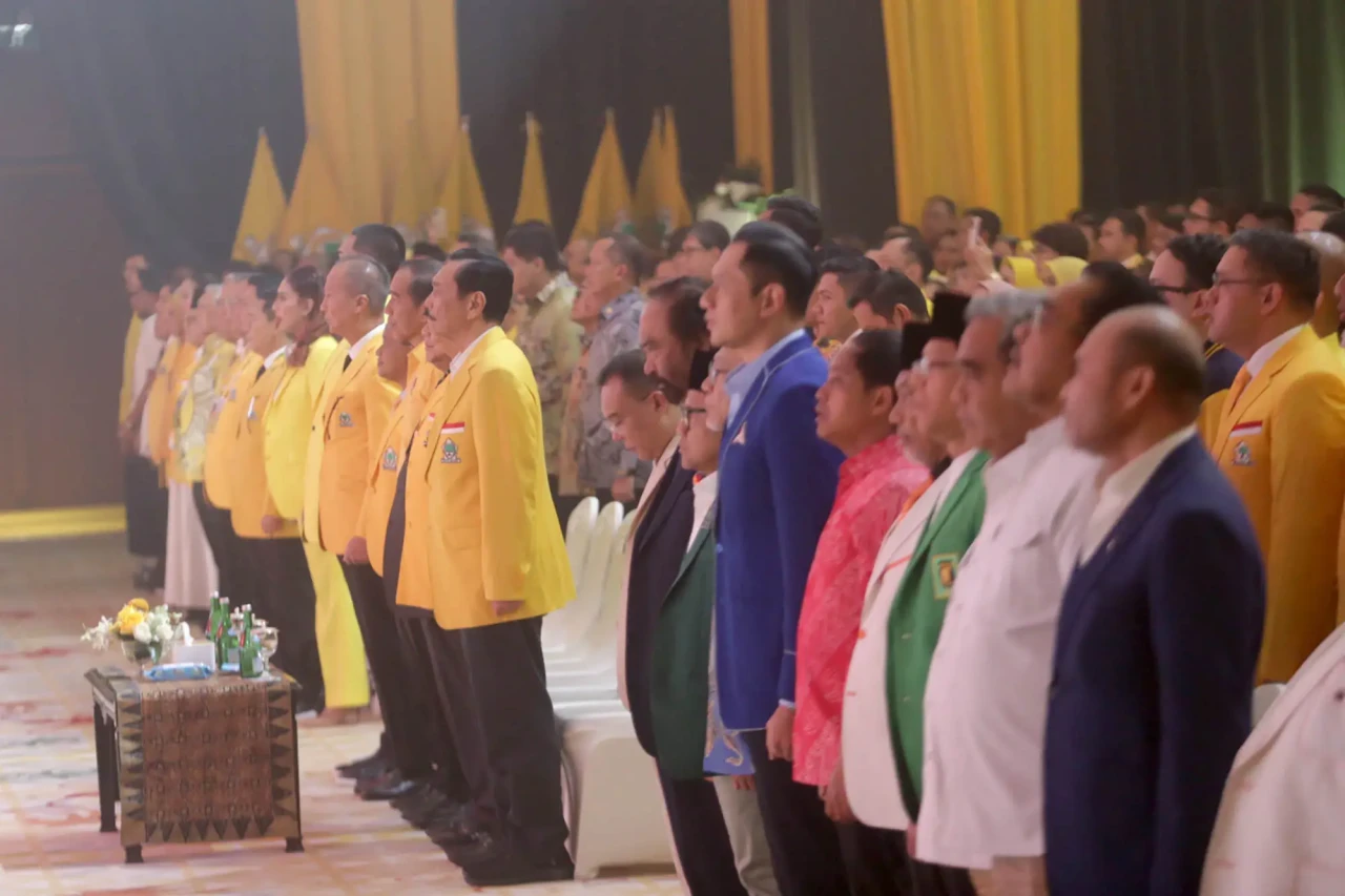 Presiden Jokowi Hadir...