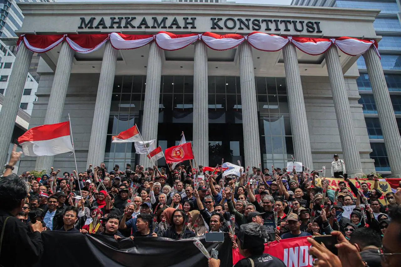 Aksi Massa Kawal Putusan...