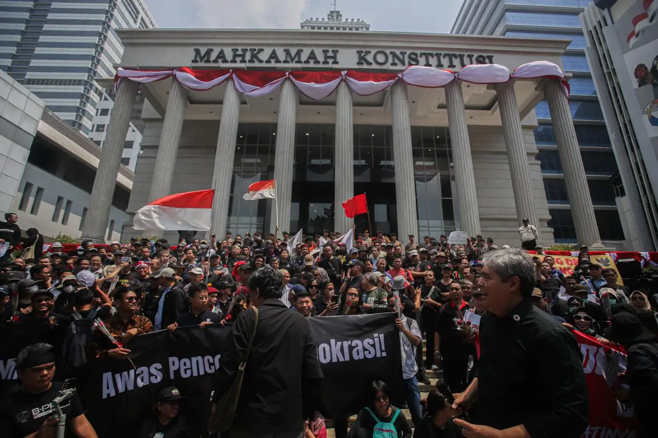 Aksi Massa Kawal Putusan...