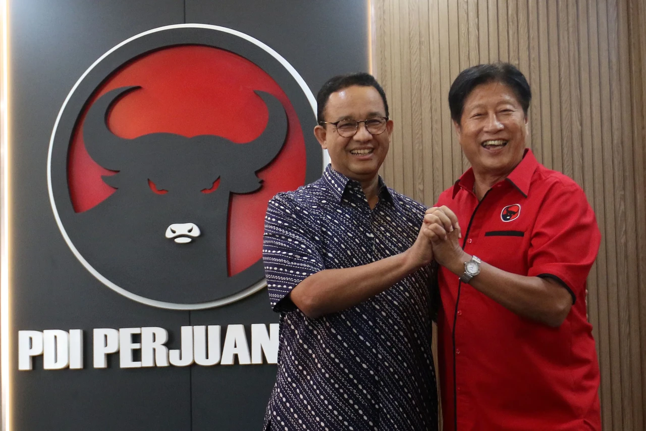 Sambangi DPD PDIP Jakarta,...