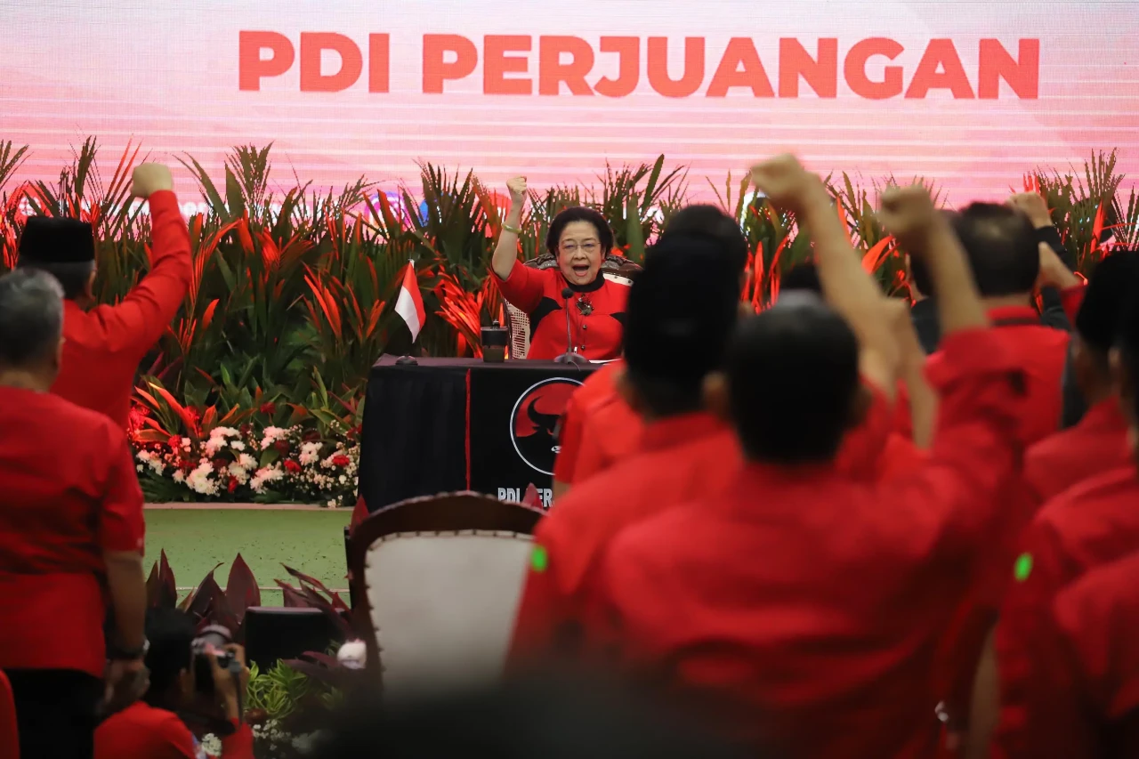 PDI Perjuangan Umumkan...