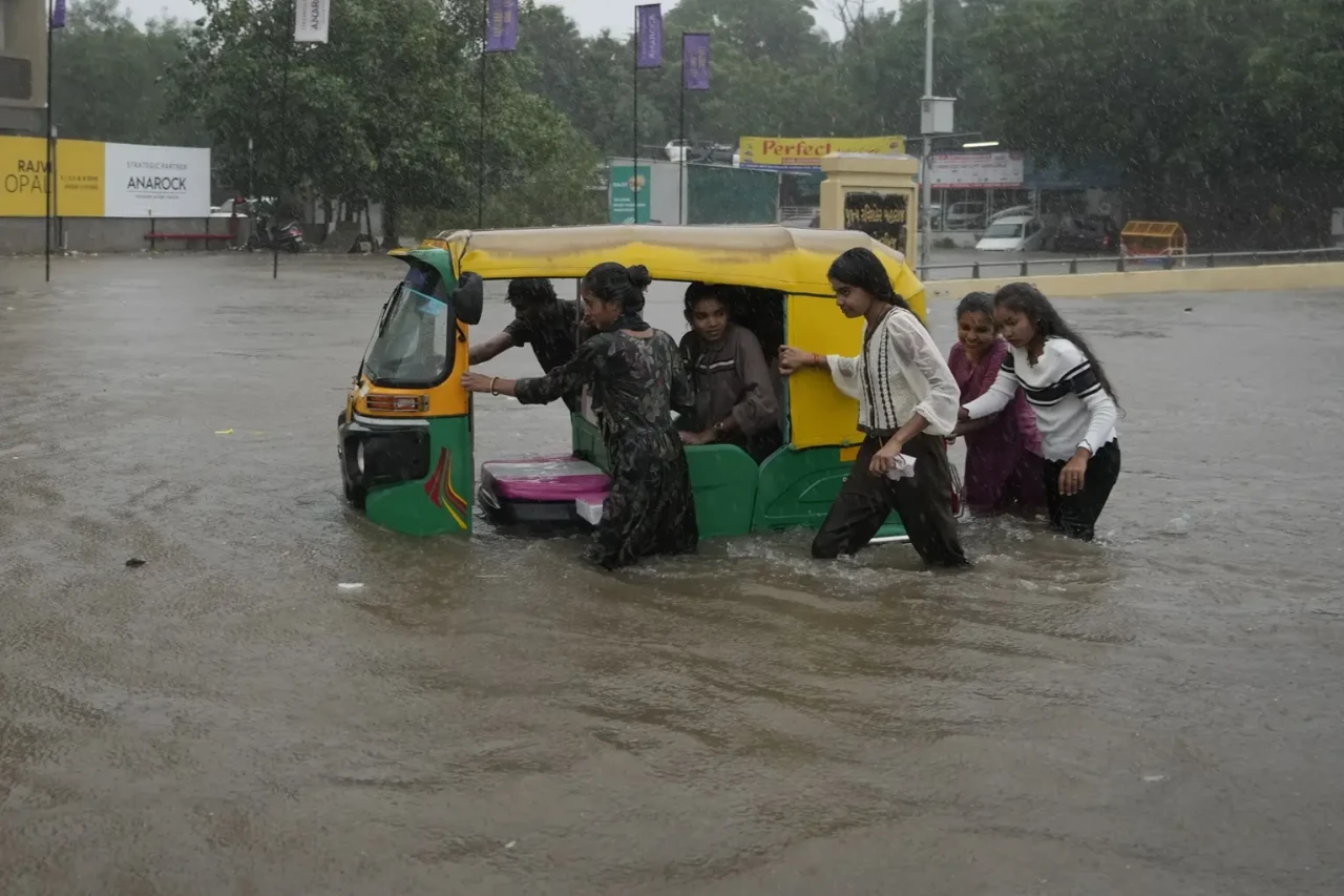 Banjir di India dan...