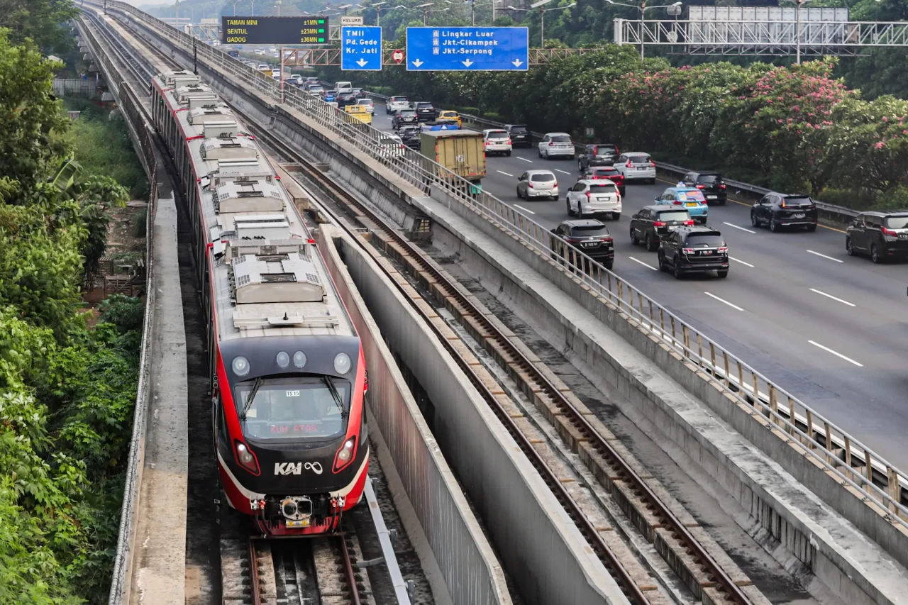 KAI Perpanjang Jam Operasional...