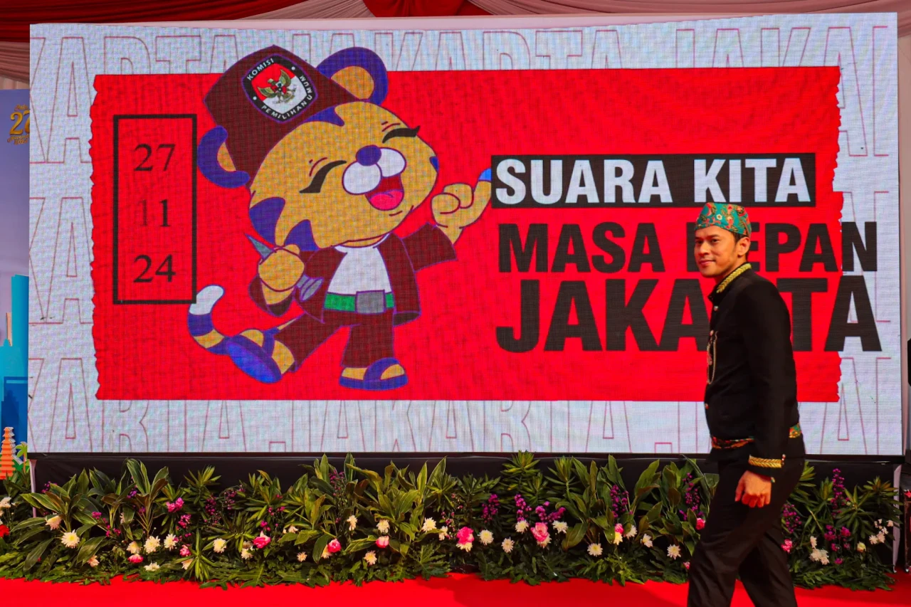 Ornamen Betawi Hiasi...
