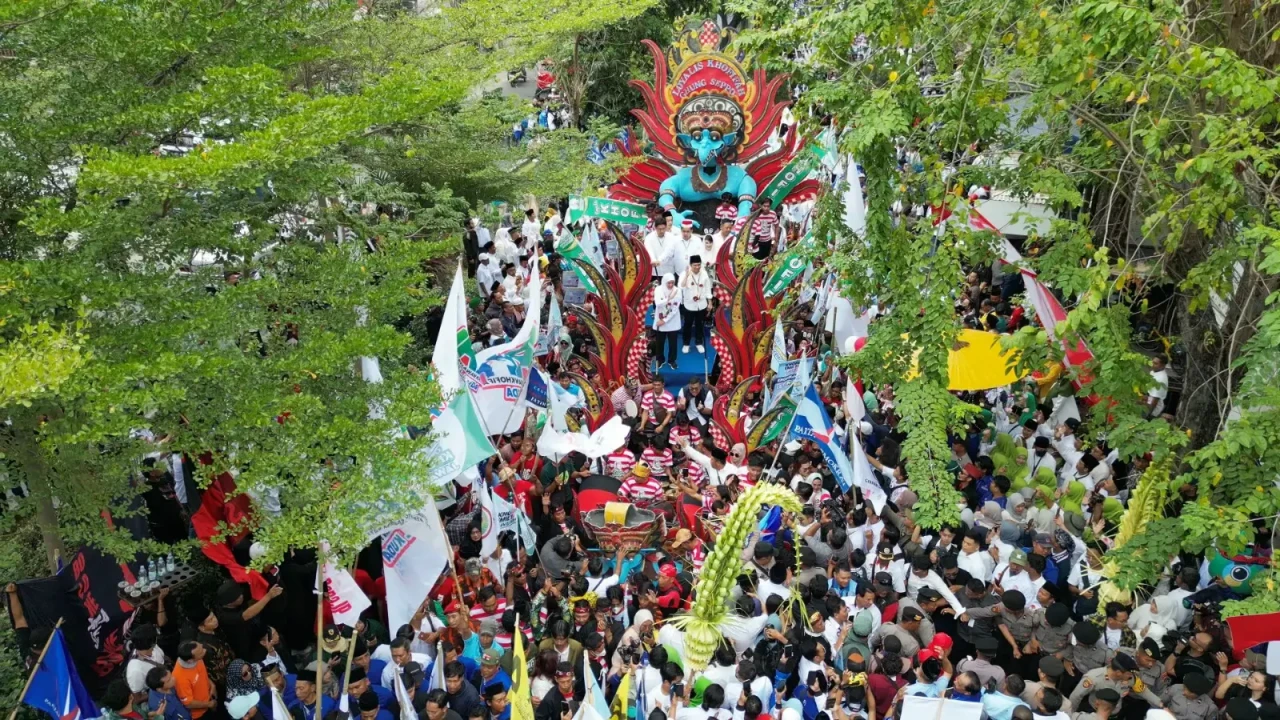 Ribuan Masyarakat Jatim...