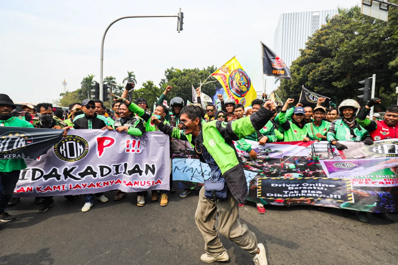 Aksi Demo Driver Ojek...