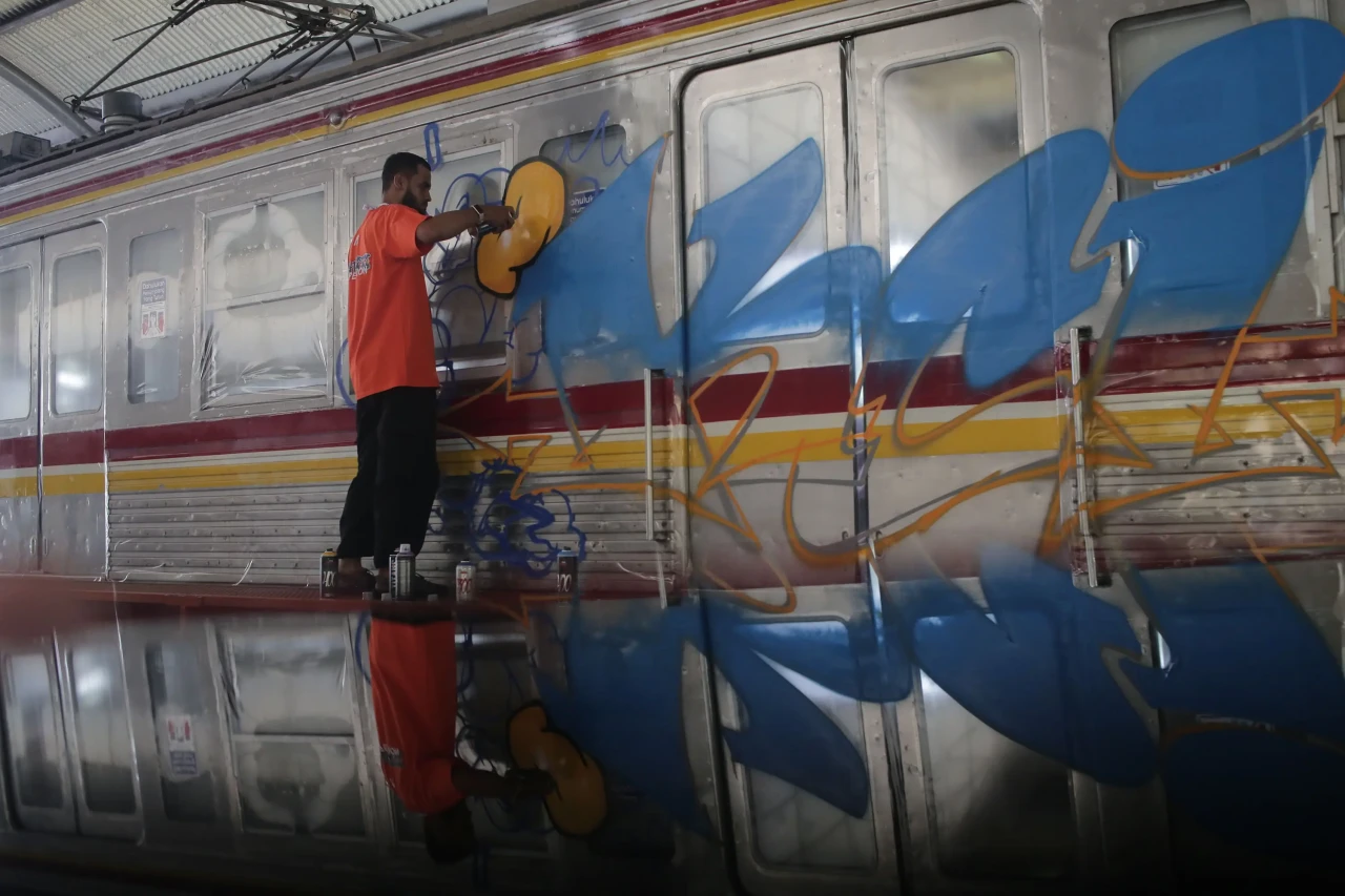 Berantas Vandalisme,...