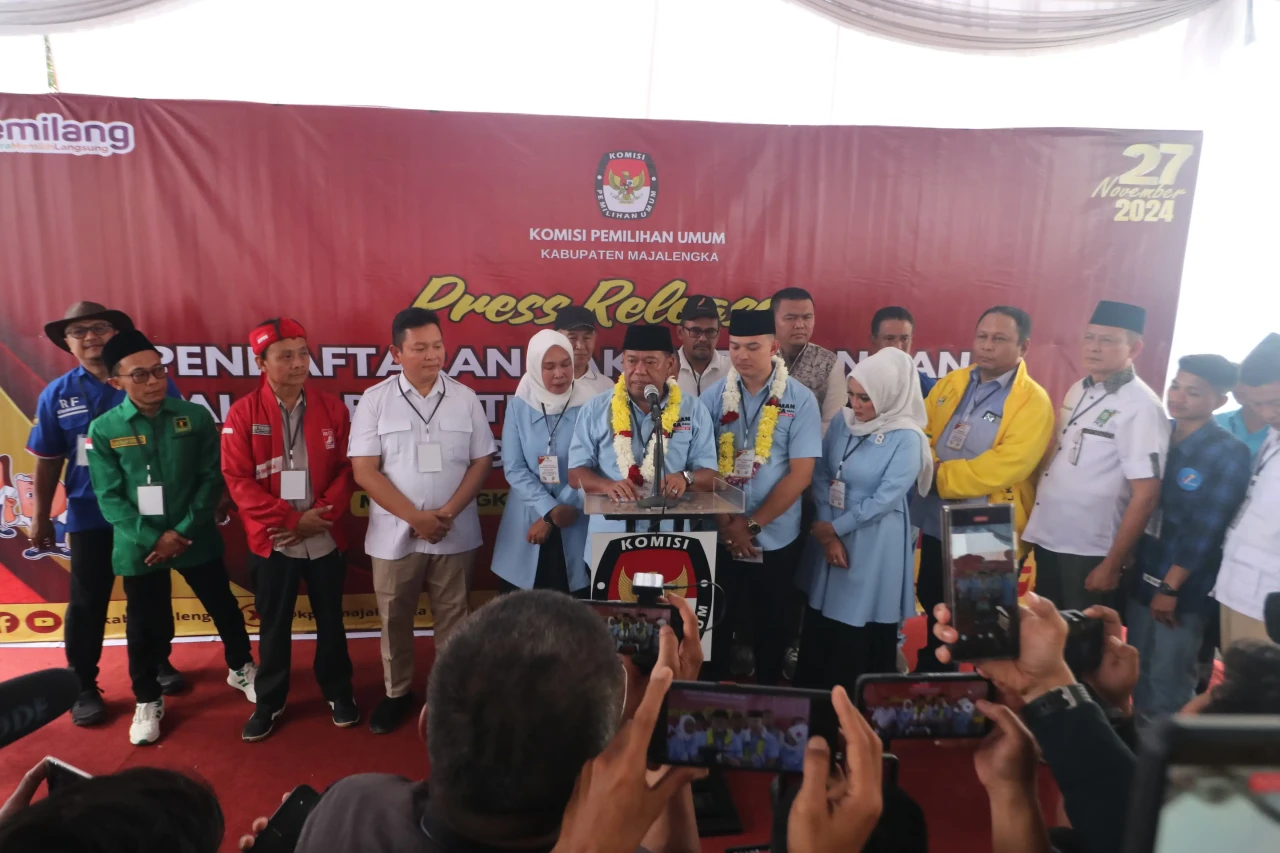 Ribuan Masyarakat dan...