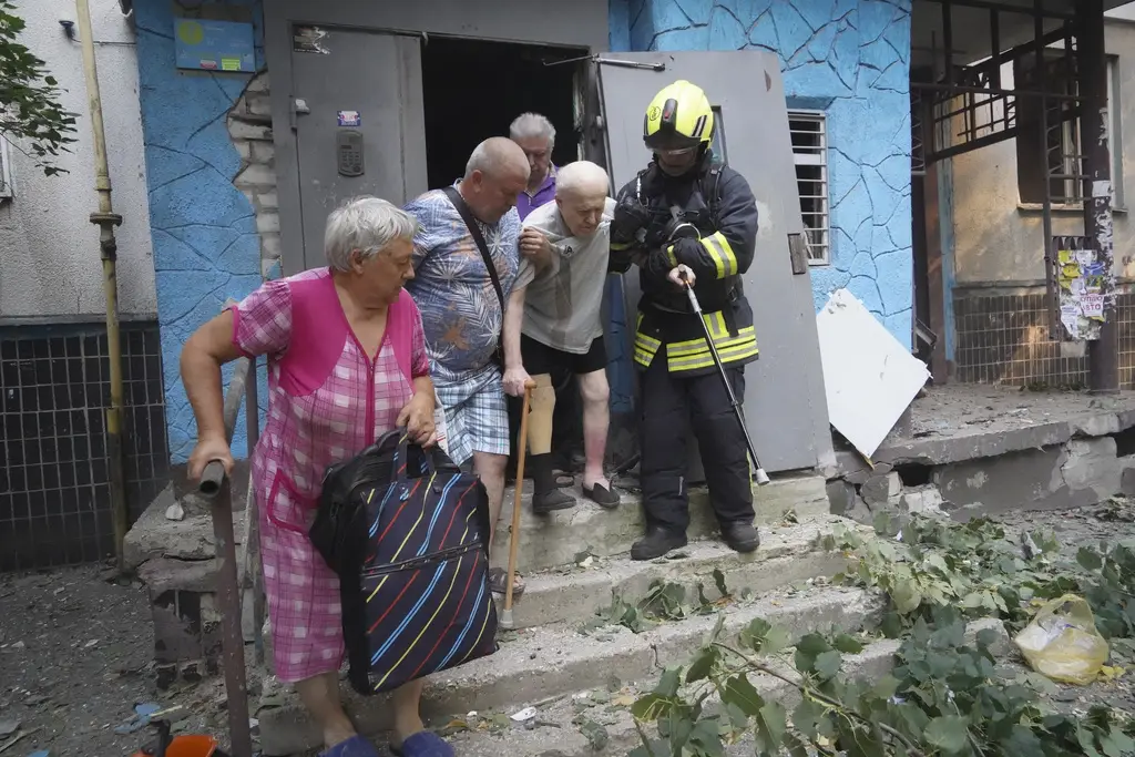 Kobaran Api di Kharkiv:...