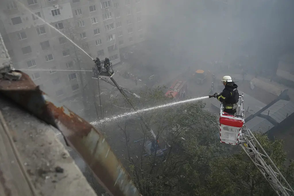 Kobaran Api di Kharkiv:...