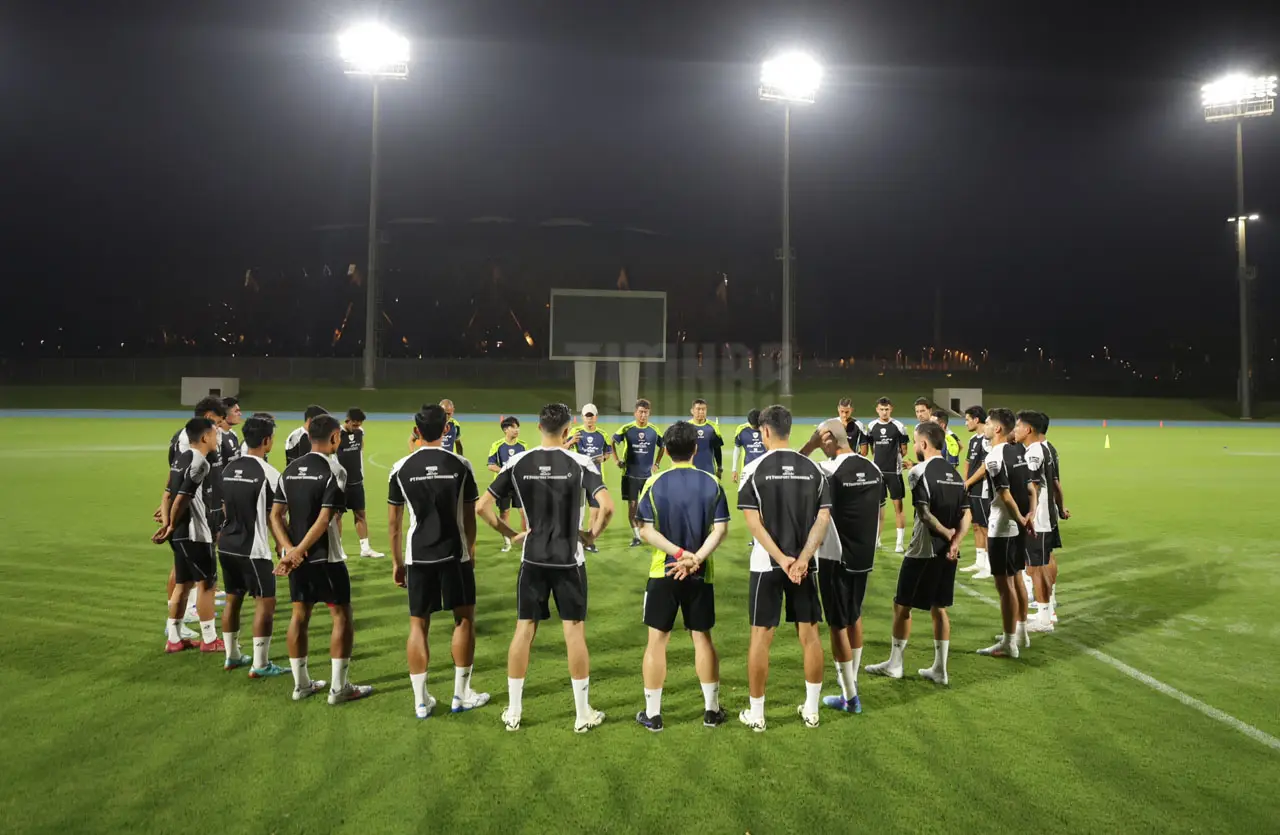 Timnas Indonesia Nyalakan...