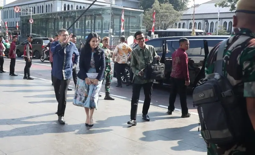 Tiba di Masjid Istiqlal,...
