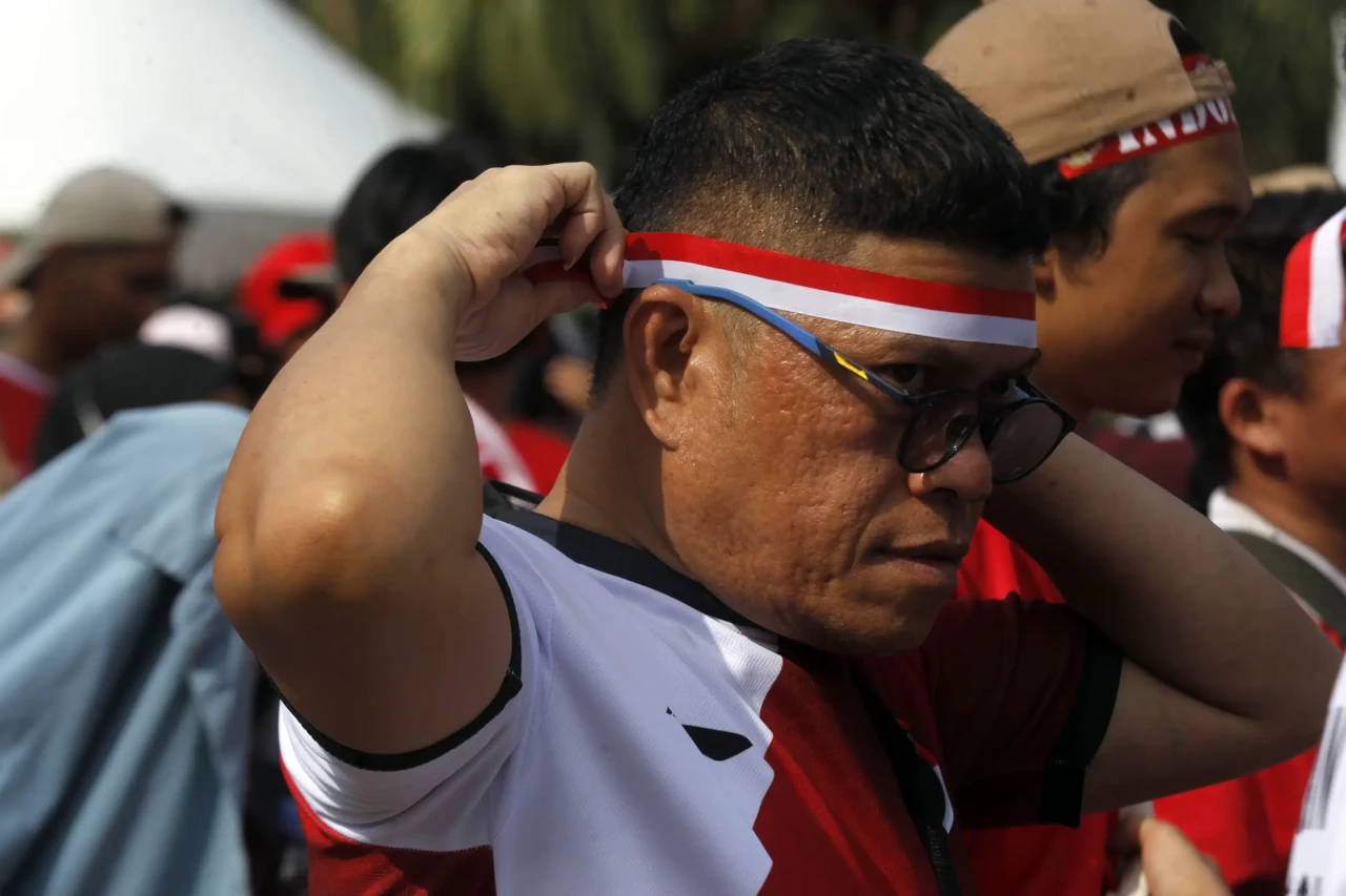 Menyala! Suporter Timnas...