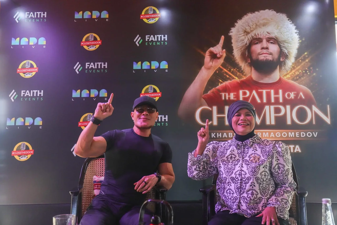 Legenda UFC Khabib Nurmagomedov...