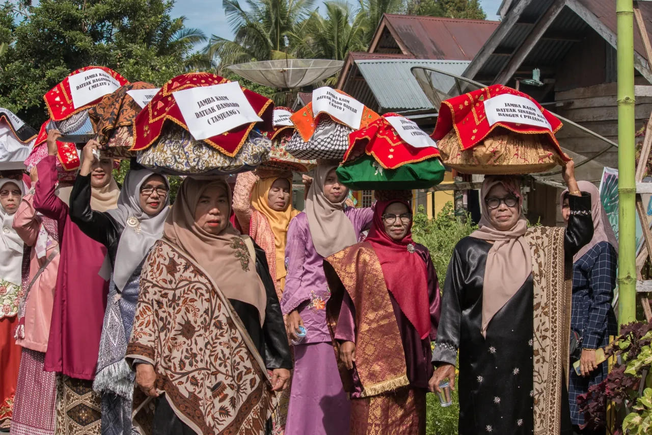 Kemeriahan Festival...
