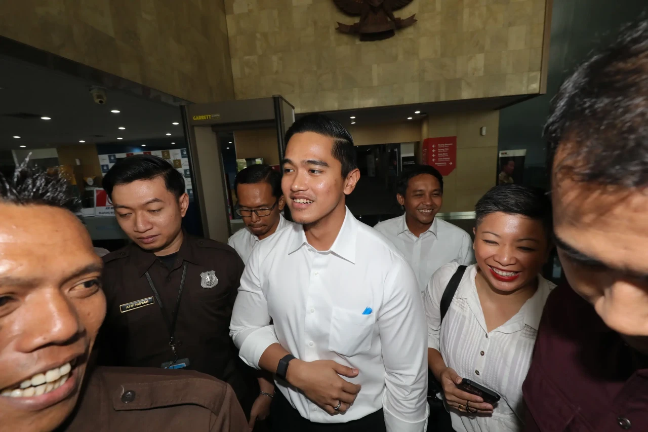Kaesang Beri Klarifikasi...