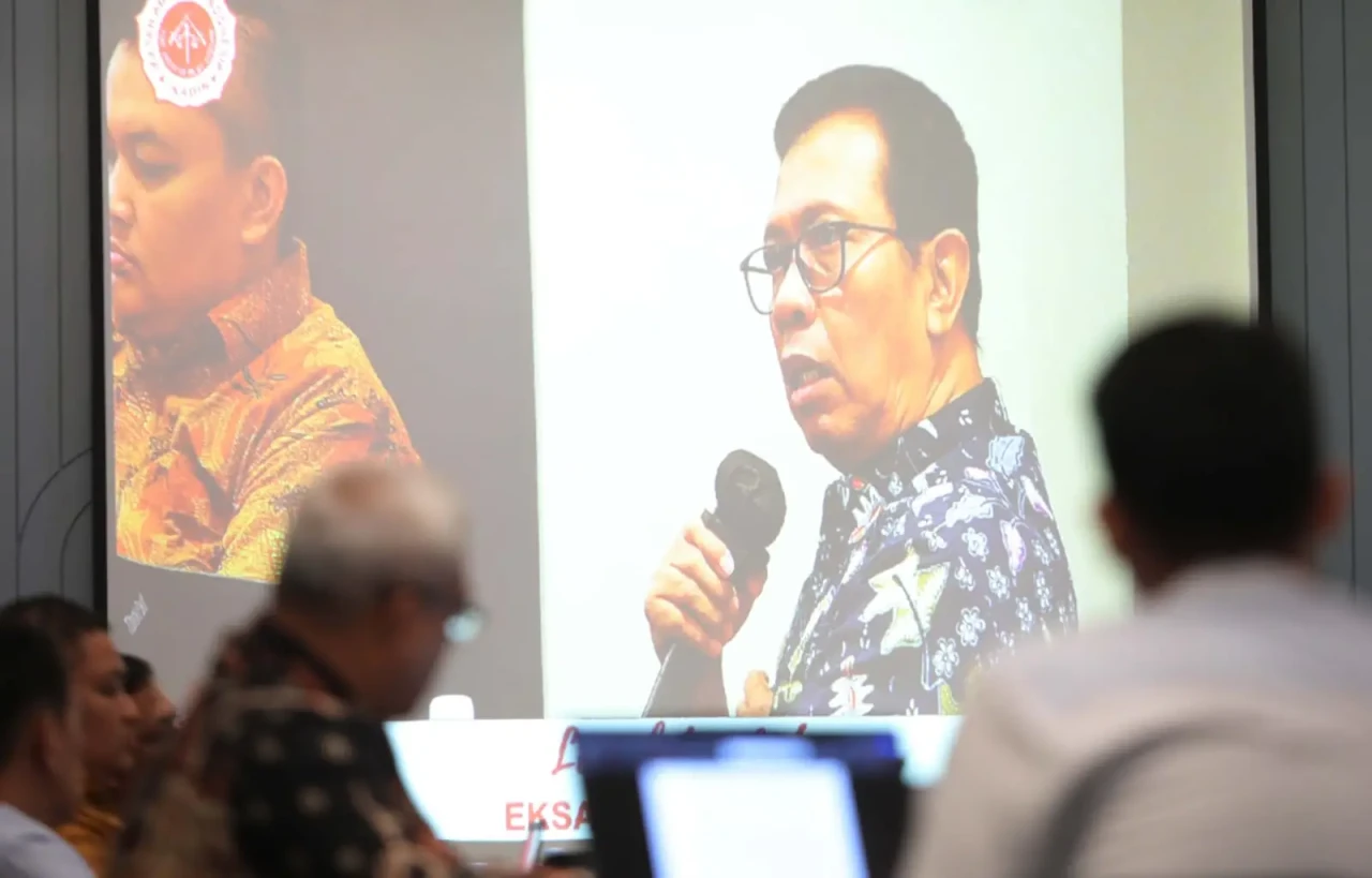 IKADIN Gelar Eksaminasi...
