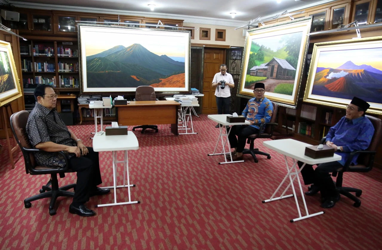 Silaturahmi Ridwan Kamil...
