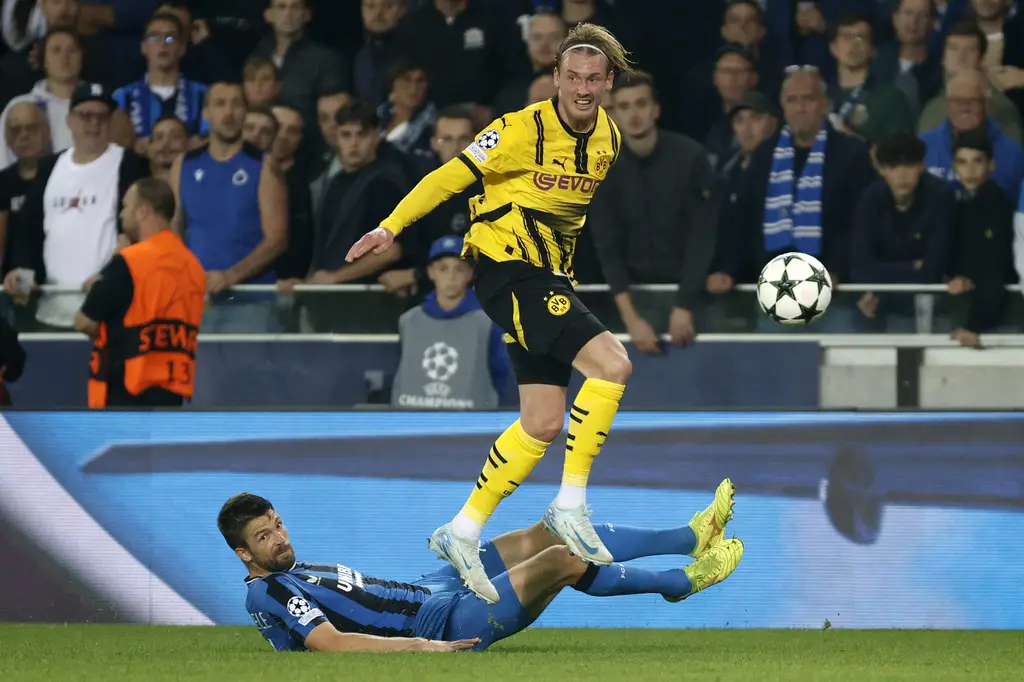 Dominasi Dortmund: Libas...