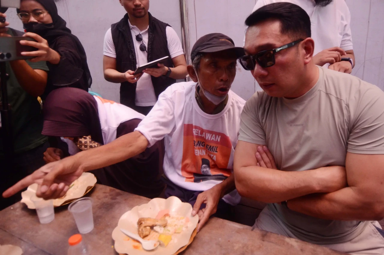 Ridwan Kamil Tinjau...