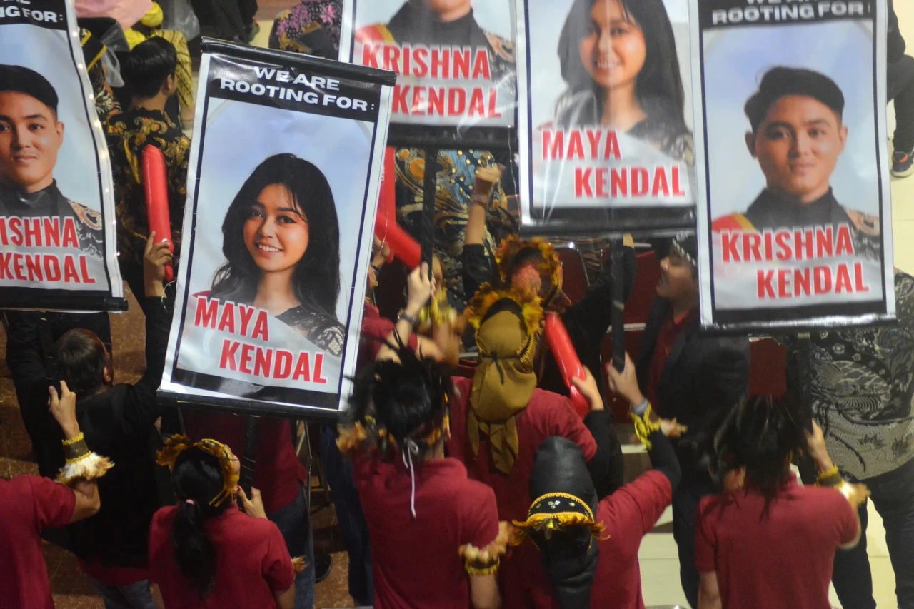 Senyum Semringah Finalis...