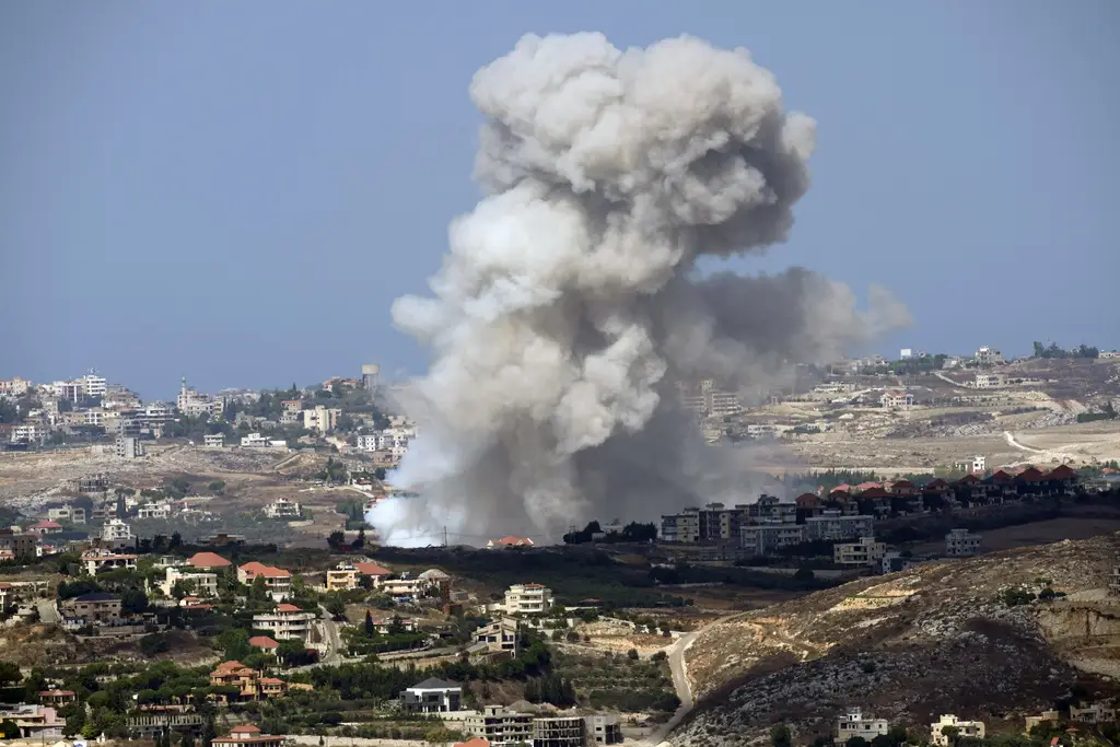 Serangan Udara Israel...