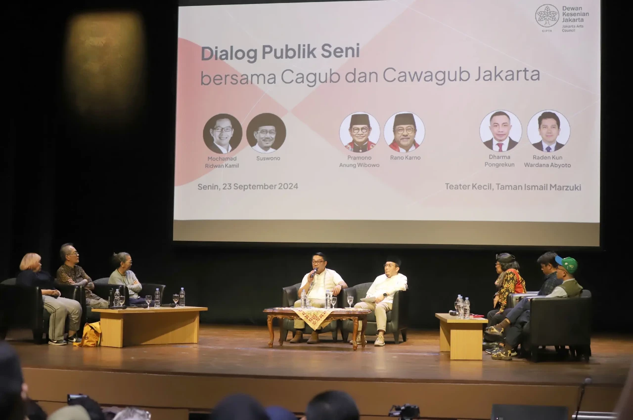 Dialog Publik Seni Bersama...