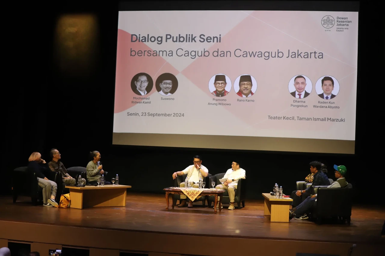 Dialog Publik Seni Bersama...
