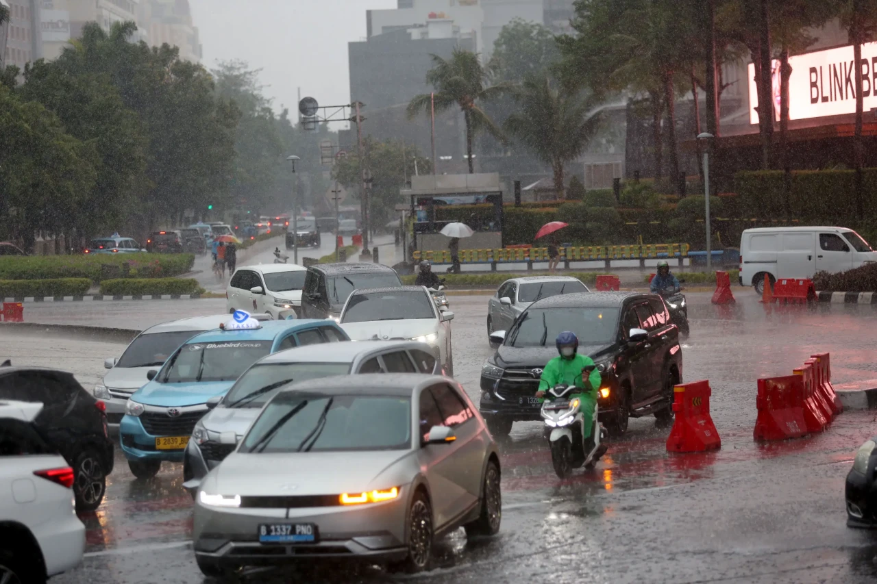 Potret Jakarta Diguyur...