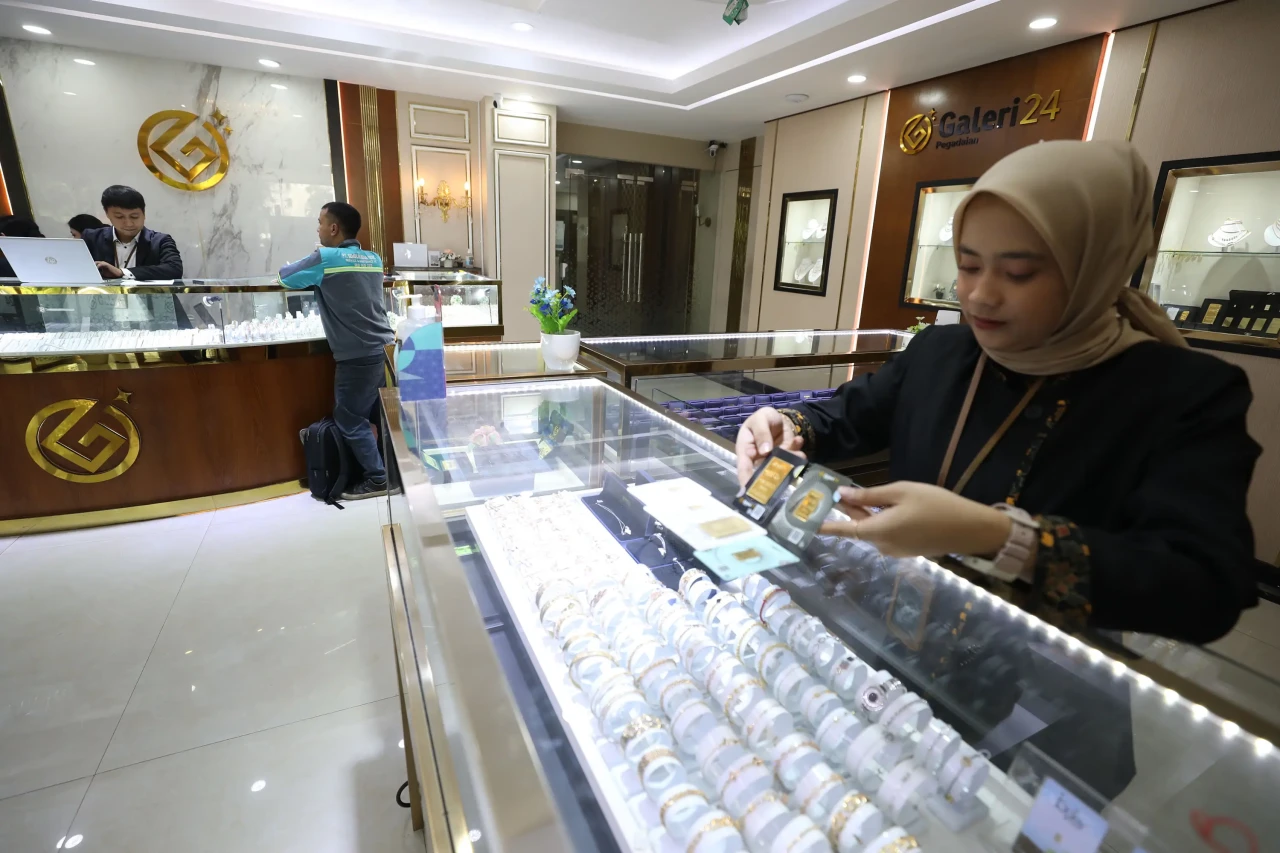 Harga Emas Batangan...