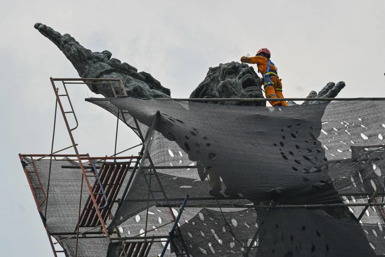 Perawatan Monumen Pembebasan...