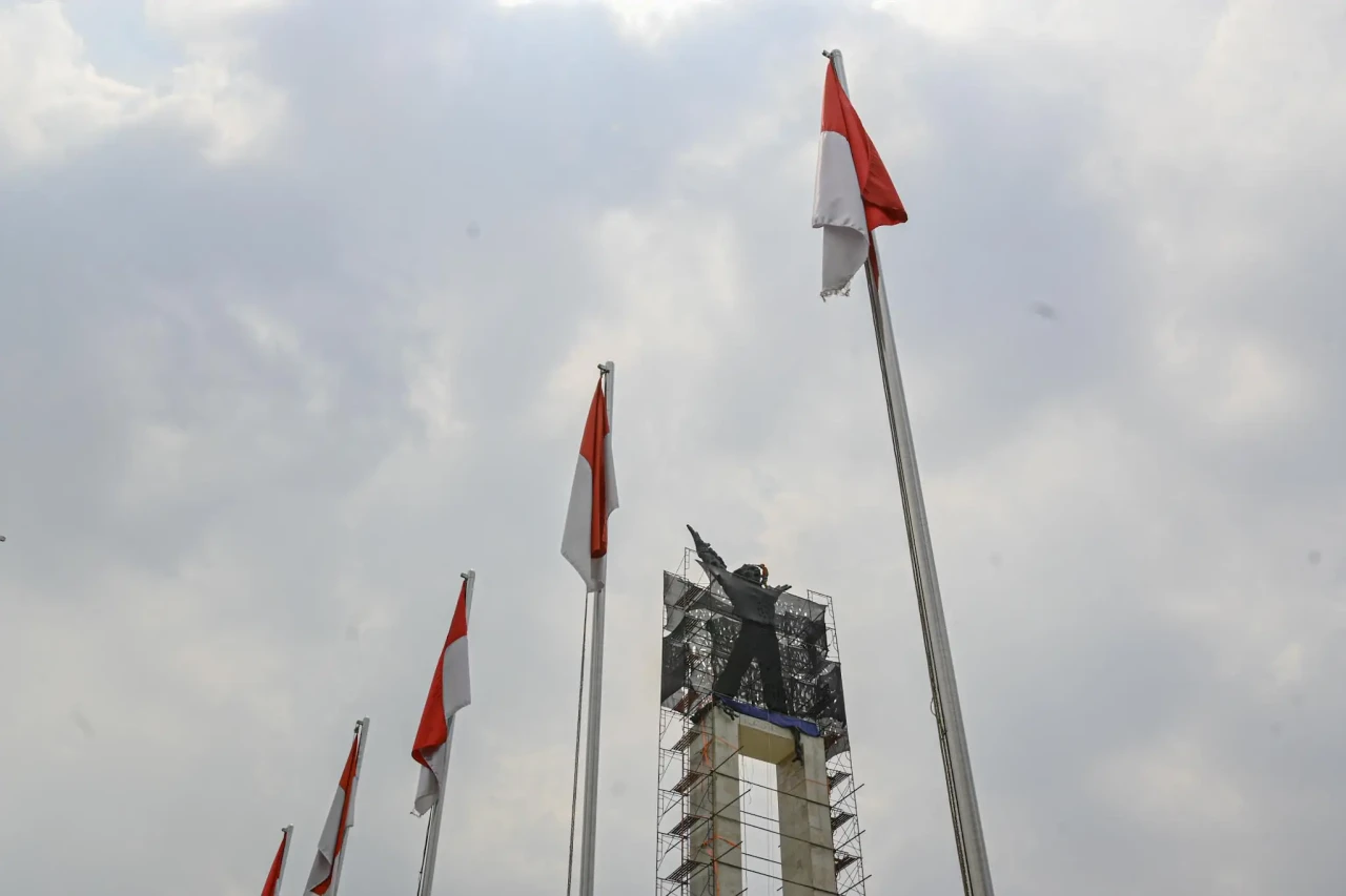 Perawatan Monumen Pembebasan...